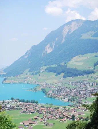 Another view of the Sarnersee. The blue-ish color in the air is caused by the humidity.